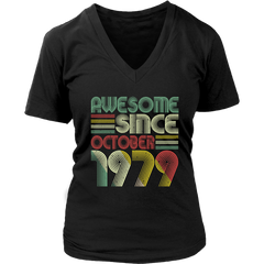 VnSupertramp Vintage October 40th Birthday 1979 Women V-Neck Shirt Plus Size XL-4XL Mom Wife Gift