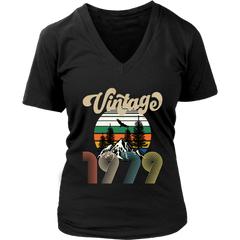 VnSupertramp Classic Vintage 1979 40th Birthday Women V-Neck Shirt Plus Size XL-4XL Anniversary Mom Gift D2