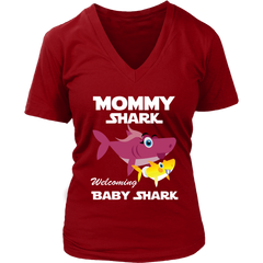 VnSupertramp Mommy Shark and Baby Shark Personalized Name Birthday V-Neck Shirt - D1